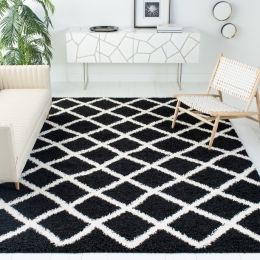 Geometric Plush Rug; 5'1" x 7'6" (Color: Black, Material: Polypropylene)